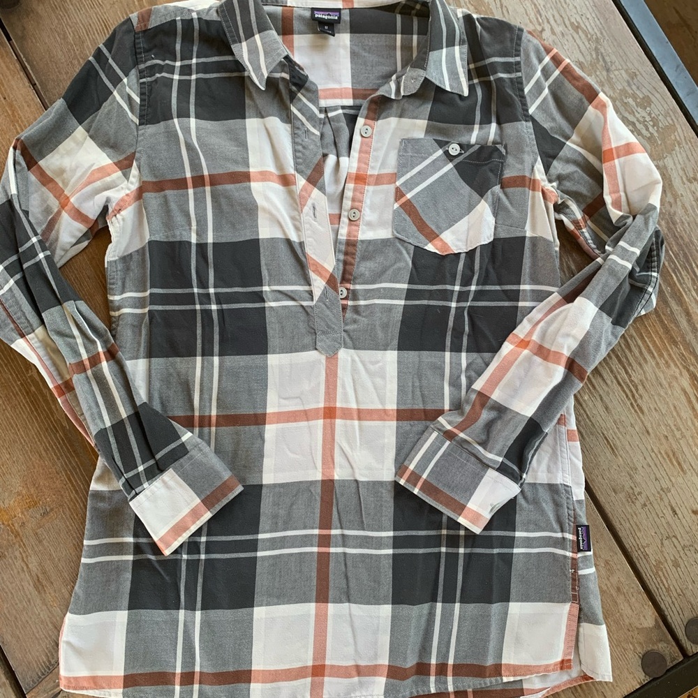 Patagonia, size M, women’s flannel tunic top